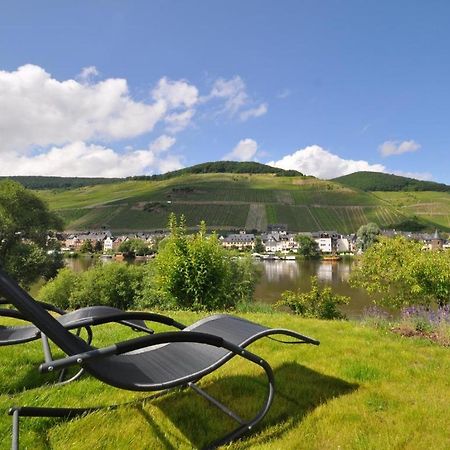 Ferienwohnung Am Moselufer Zell an der Mosel Dış mekan fotoğraf