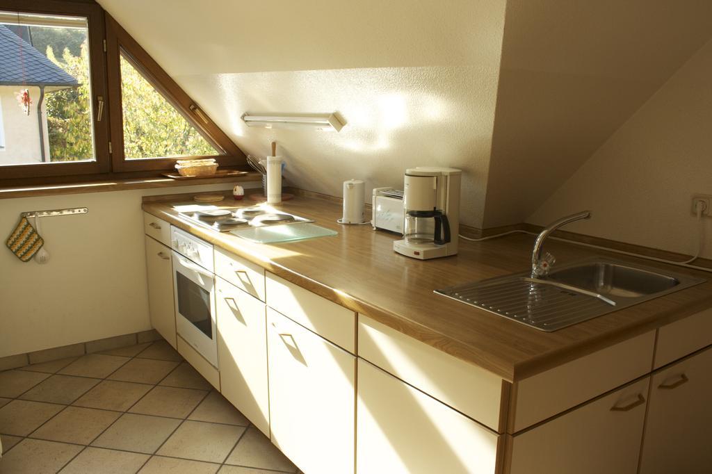 Ferienwohnung Am Moselufer Zell an der Mosel Dış mekan fotoğraf